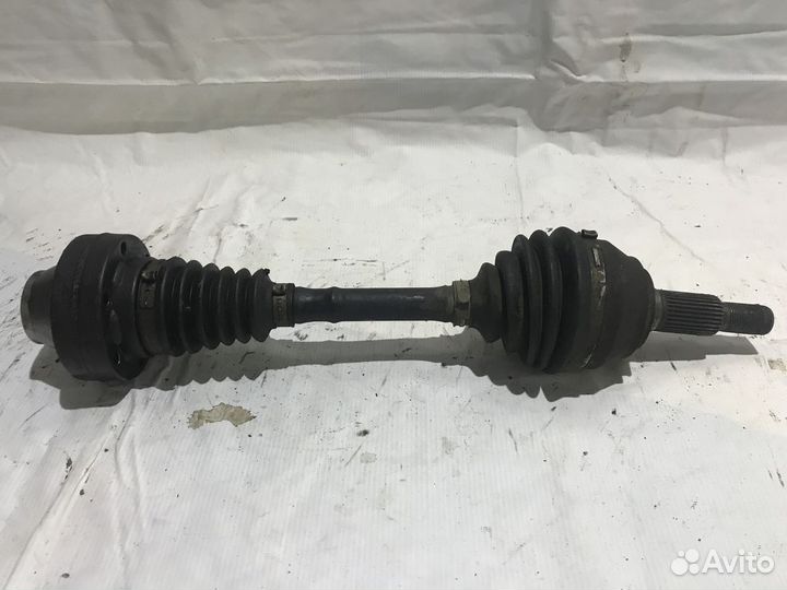 Привод передний правый Volkswagen Touareg