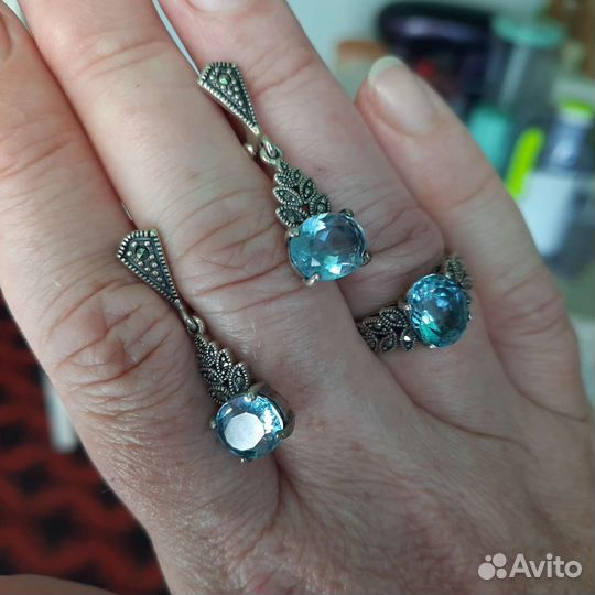 Комплект серебряный с топазом