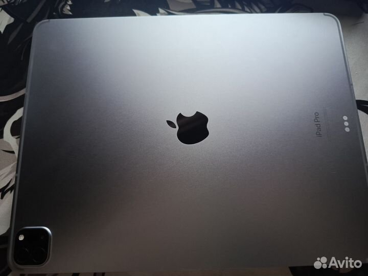 iPad pro 12.9 6 поколения