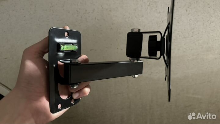 Кронштейн для телевизора