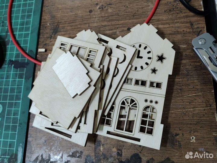 Лазерная резка фанеры, акрила и кожи