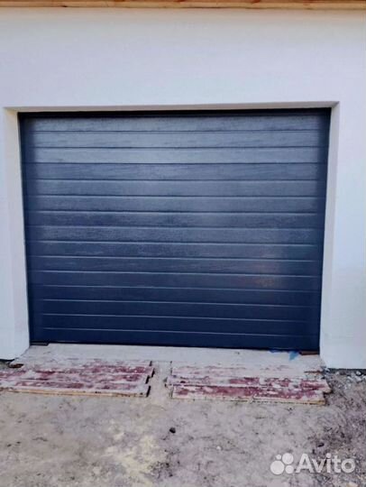 Гаражные секционные ворота с установкой