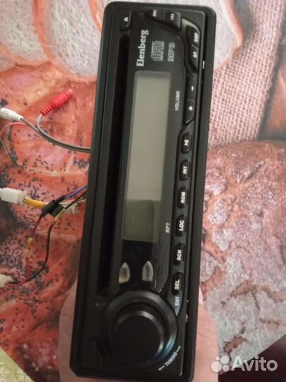 Авто магнитола Elenberg MX 327