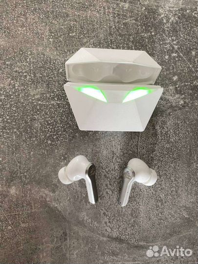 Новые беспроводные наушники TWS с микрофоном