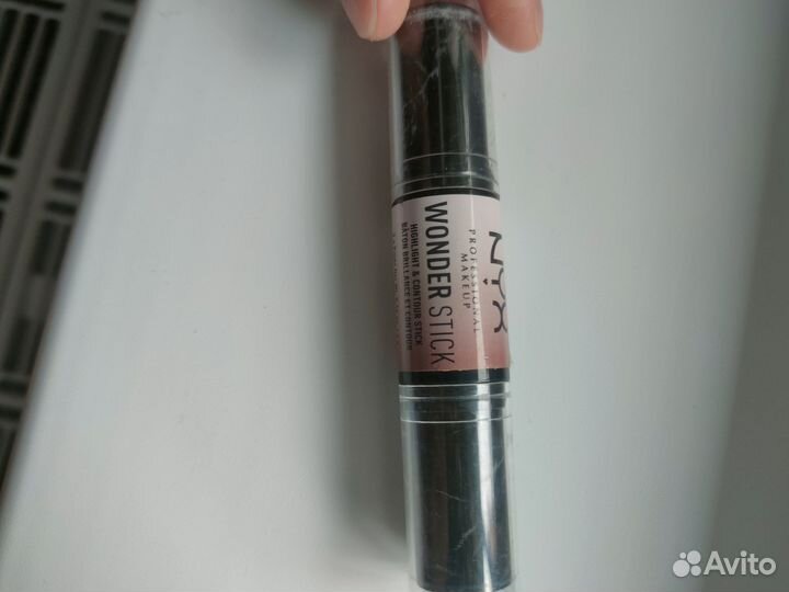 Хайлайтер и консилер NYX