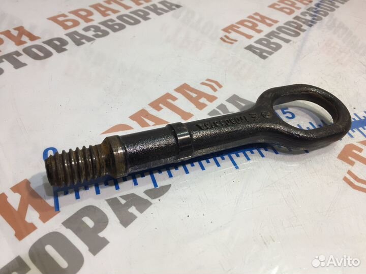 Фольксваген Passat CC Крюк буксировочный