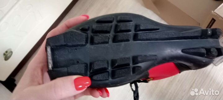 Лыжные ботинки