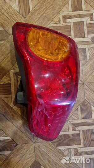 Фонарь задний правый на крыло тойота королла е150