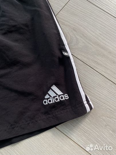 Винтажные чёрные нейлоновые шорты Adidas L ориг