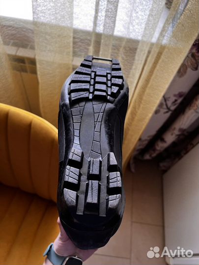 Лыжные ботинки