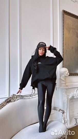 Толстовка Balenciaga