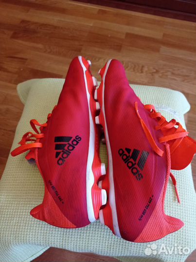 Футбольные бутсы