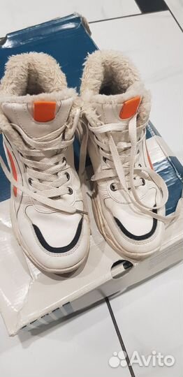 Зимние кроссовки для девочки