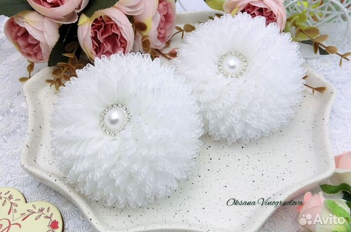 Белые банты в школу 1 сентября Последний звонок