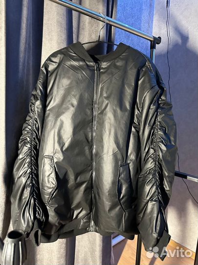 Куртка бомбер легкая
