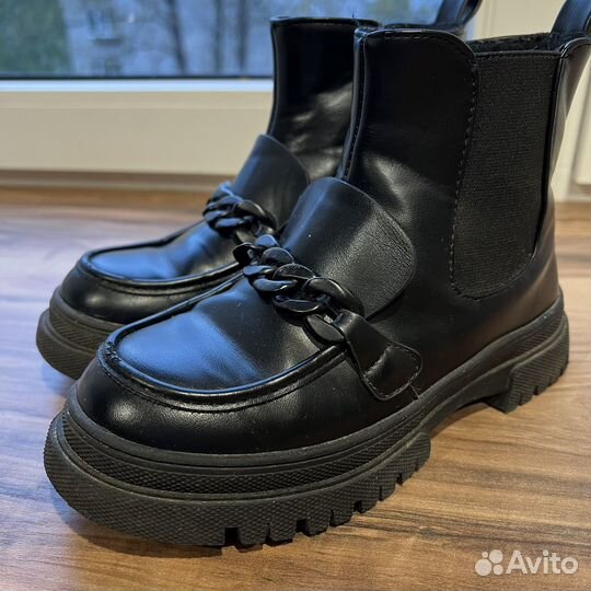 Ботинки демисезонные для девочки 32 р