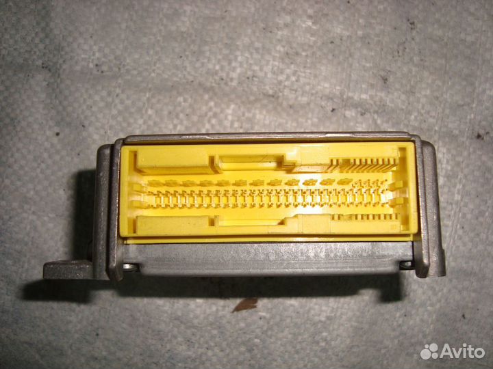 Блок SRS W211 M271 A2118704326