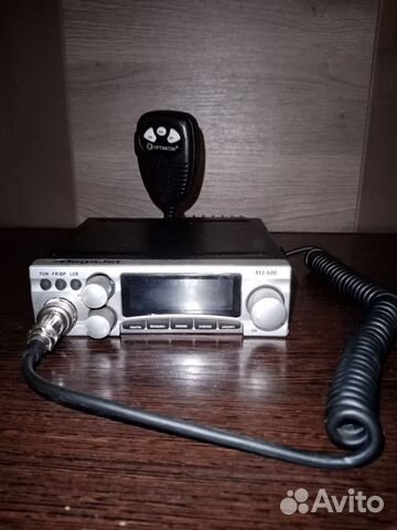 Автомобильная рация с антенной