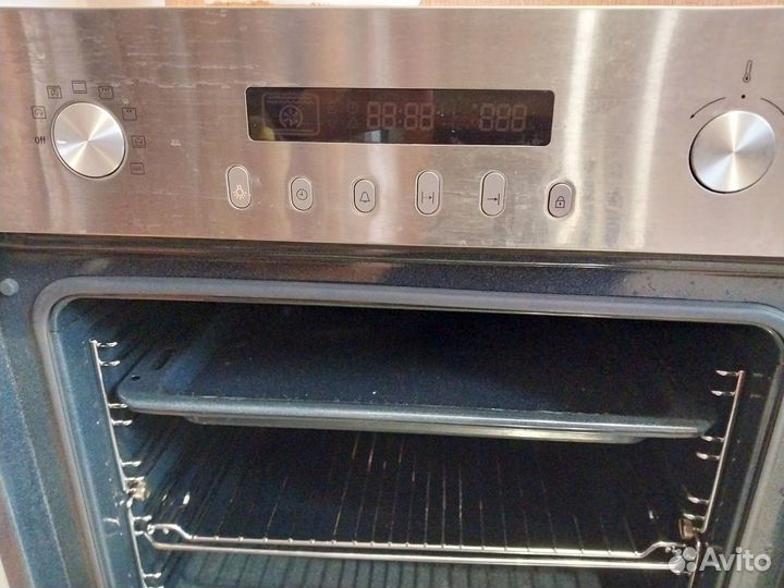 Встроенный духовой шкаф