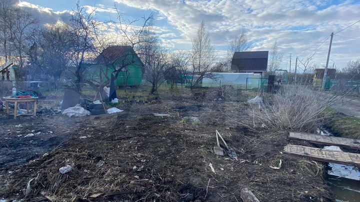 Дача 20 м² на участке 5 сот.