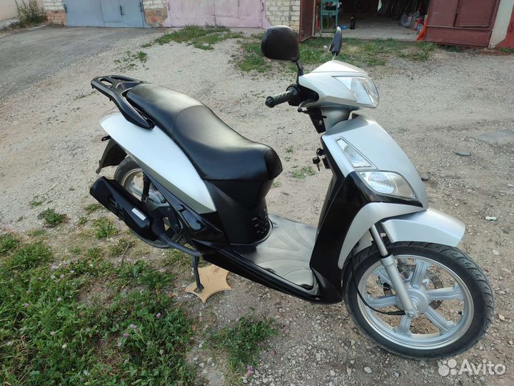 Отличный скутер