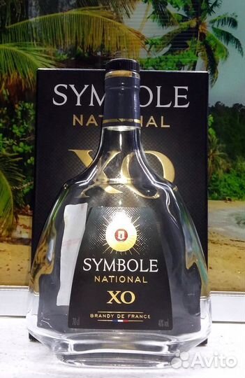 Simbole National XO brandy (бутылка с коробкой)