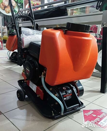 Виброплита Honda GX240 VP70