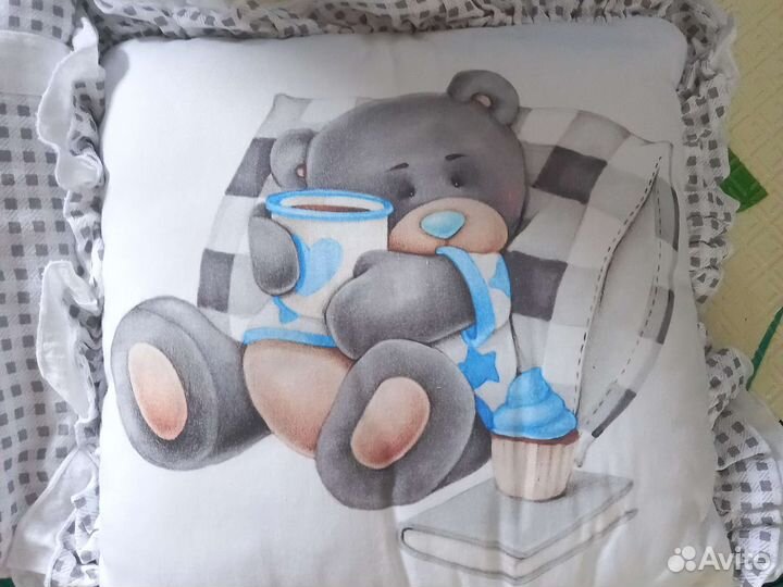 Бортики в детскую кроватку