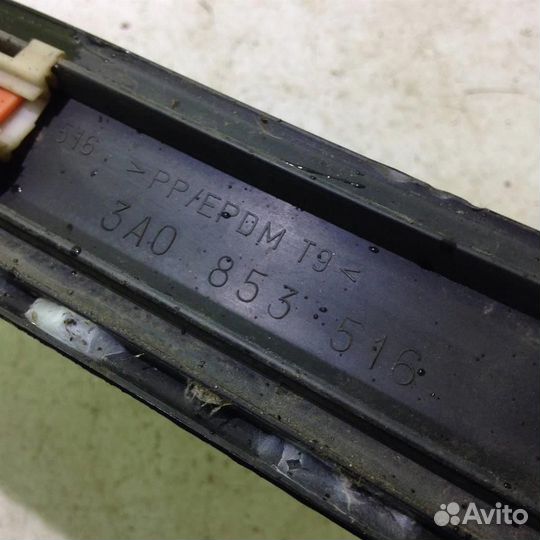 Молдинг передней правой двери Фольксваген Пассат