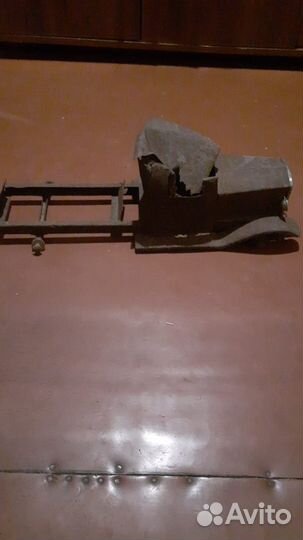 Железный грузовик сим 