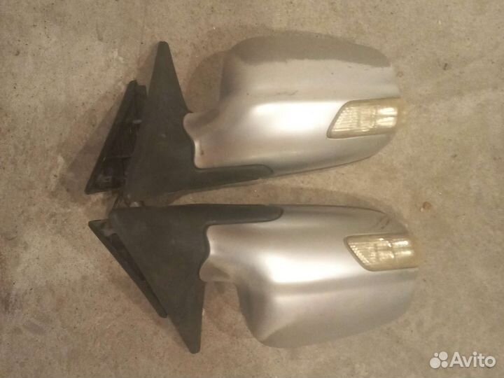 Зеркала с повторителями на Волгу 3102-31105. 2008г