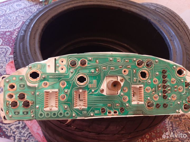 Щиток приборов mitsubishi Diamante