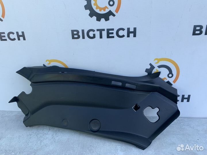 Накладка на фару левая A2048260924