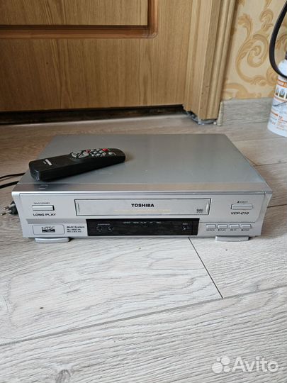 Видеомагнитофон toshiba