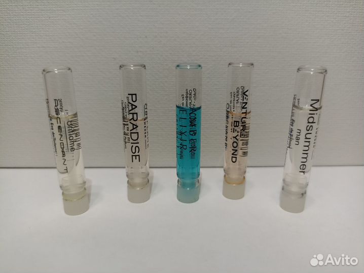 Колье Oriflame (5 пробников духов в подарок)