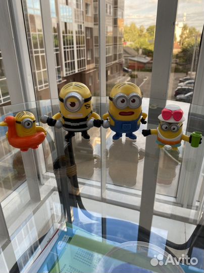 Игрушки с Бургер Кинг и Макдоналдс