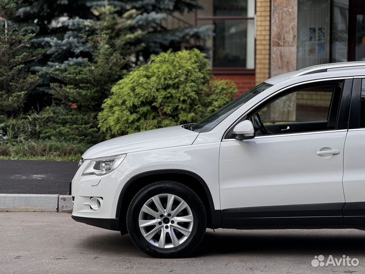 Volkswagen Tiguan 2.0 AT, 2010, 140 000 км