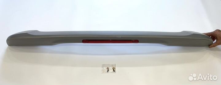 Спойлер Toyota Noah Voxy 70