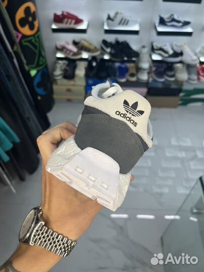 Кроссовки Adidas