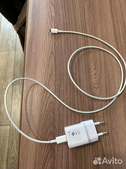 Зарядное устройство для телефона apple