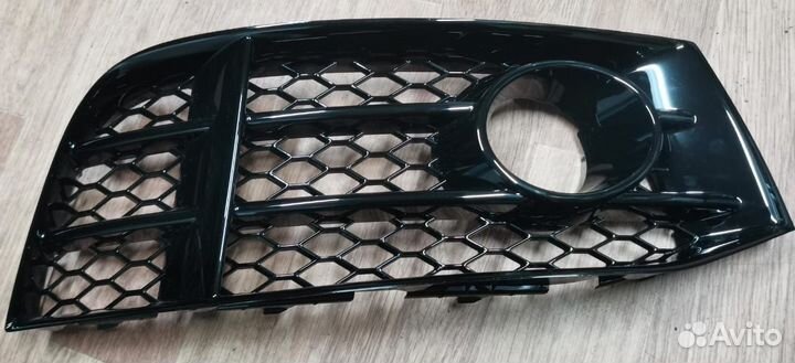 Audi rs5 8T решетка бампера правая новая