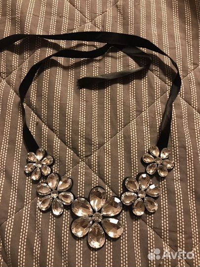 Колье воротник с цветами