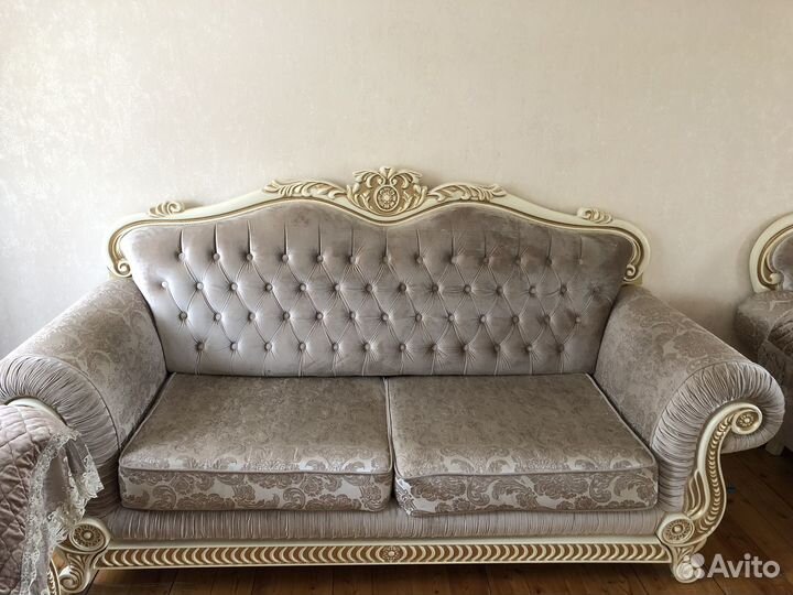 Диван тройка диван раскладной и два кресла