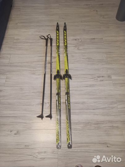 Беговые лыжи