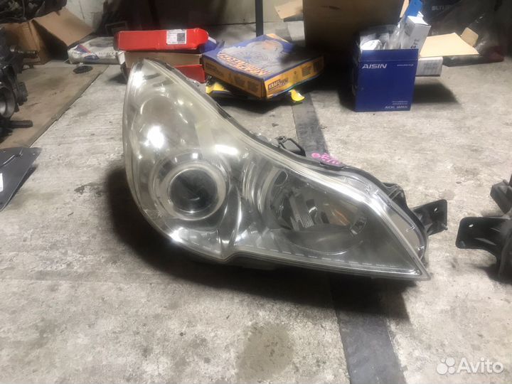 Фара ксенон Субару Легаси BR9