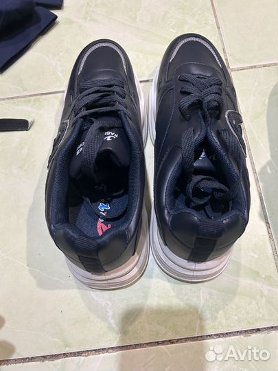 Кроссовки для подростка