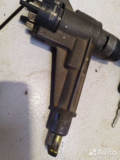 Замок зажигания Audi 100 4A/C4 4A2 1992 4A1905851