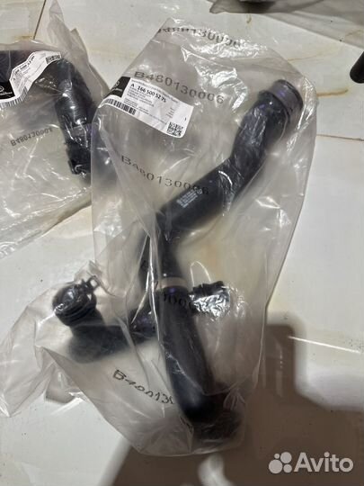 Патрубок система охлаждения на Mercedes