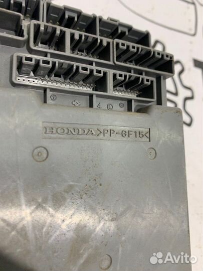 Блок предохранителя салонный Honda Civic 4D R18A2