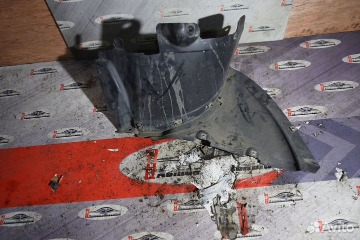 Подкрылок перед право c Audi TT 8J3 BWA, BPY, ccza